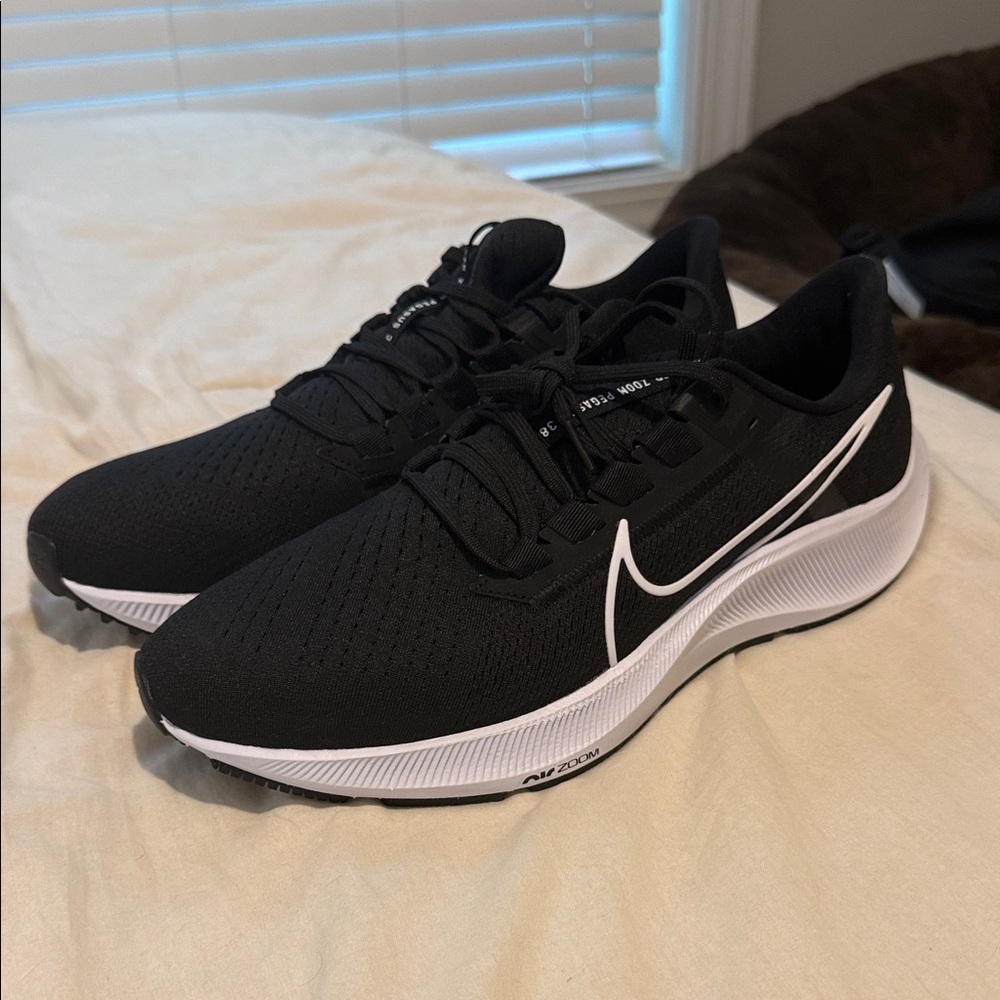 Men’s Nike Air Zoom Pegasus 38 Size 11.5 Black (New - No Box)